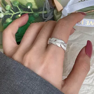 重工白猫眼石可调节戒指