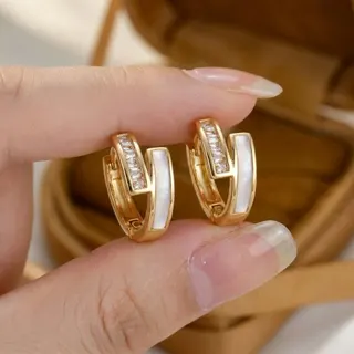 简约贝壳铜镶锆耳扣耳环