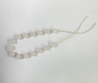 天然粉晶珠链 玫瑰石英圆珠手链 弹力绳轻奢手串 淡粉百搭女款 招桃花能量石饰品