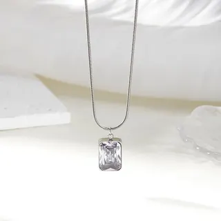 不锈钢长方形锆石项链