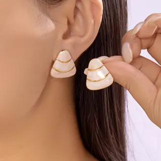 不锈钢滴油三角形耳钉
