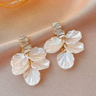 设计感仿珍珠几何金属耳环