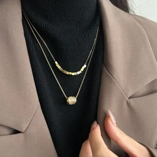 小蛮腰双层叠戴皓石项链