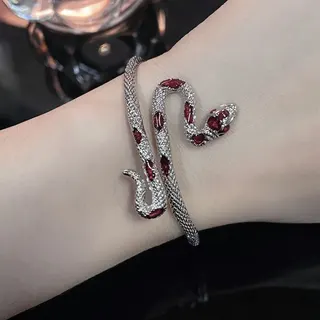 红色滴油蛇形缠绕手镯