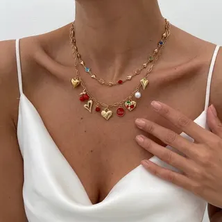 甜美少女双层爱心吊坠项链 金色电镀樱桃Love圆牌珍珠锁骨链 轻奢法式叠戴颈链女