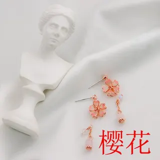 不对称樱花耳钉