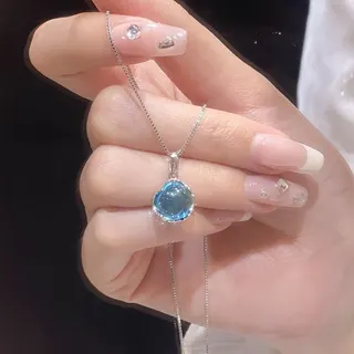 圆形吊坠项链