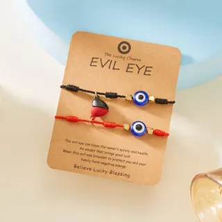 Bracelet porte-bonheur œil bleu, bracelet duo couple et amies, cordon tressé rouge et noir, perle en résine œil protecteur, style bohème, ajustable 18-30 cm, carte en papier kraft incluse pour cadeau