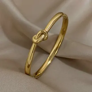 圆弧光面金色打结手镯